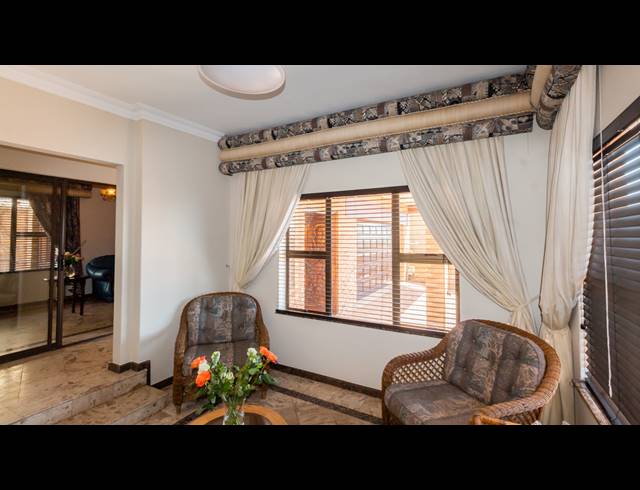 4 BEDROOM HOUSE FOR SALE IN BLUFF